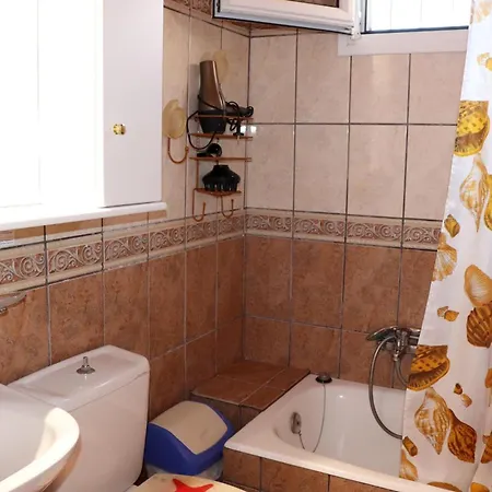 Dyonisis Case de vacanță